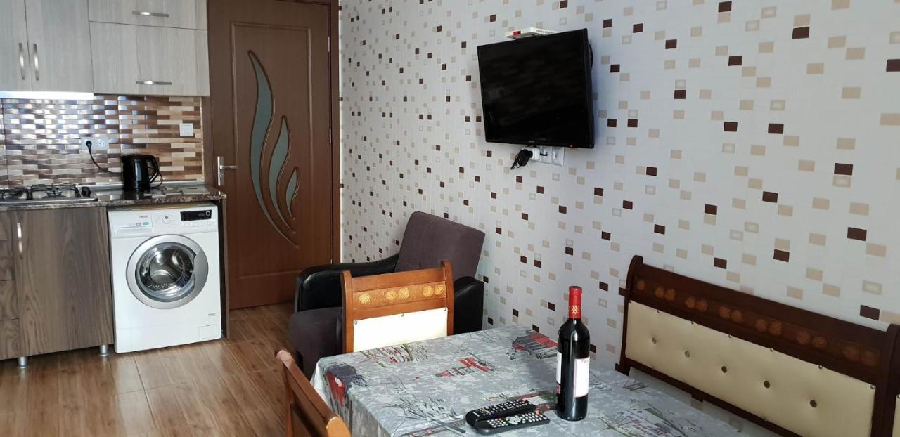 Apartment Rustaveli 59 Μπατούμι Εξωτερικό φωτογραφία